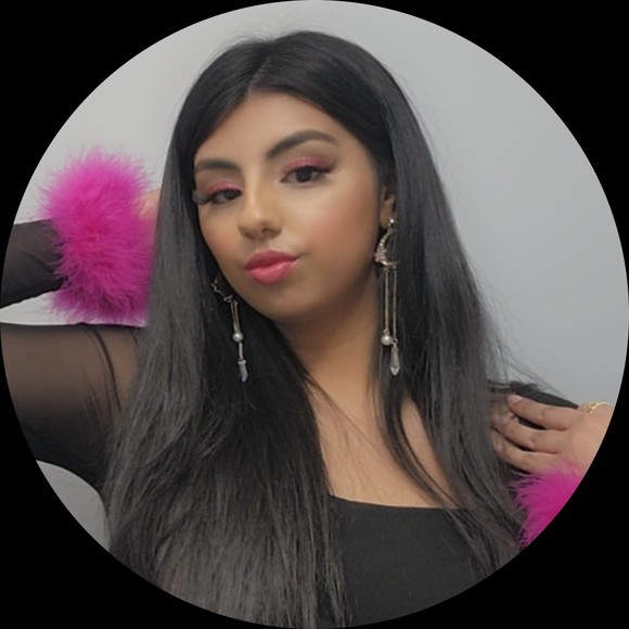 Profile Picture of Juliana Ramon herrera (@julianarherera) on Poshmark