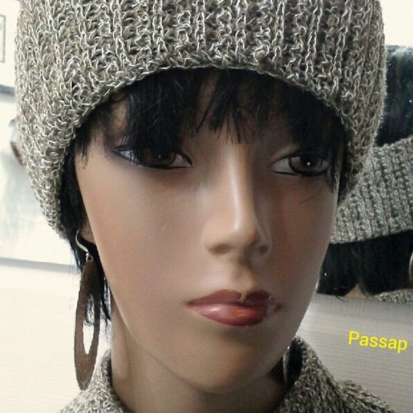 Profile Picture of Heike Braxton (@aitchgee) on Poshmark