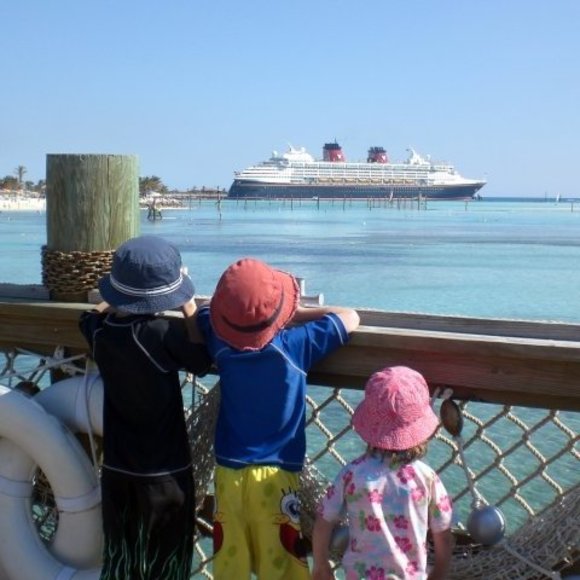 Profile Picture of Angela Strohbeck (@rstrohbeck) on Poshmark