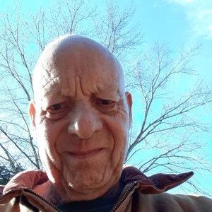 Profile Picture of Alger Bradley (@AlgerBradley7) on Twitter