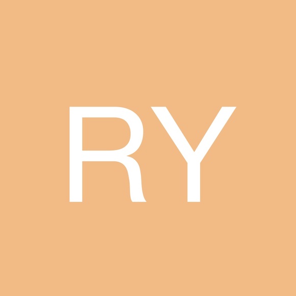 Profile Picture of Rosa Yax (@etelvinayax1975) on Poshmark
