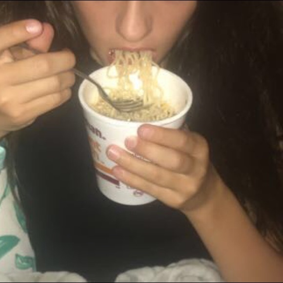 Profile Picture of Season Wahlen (@seasonwah) on Poshmark