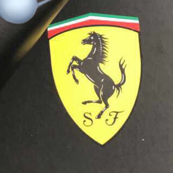 Profile Picture of John Scott (@johnscott12) on Poshmark