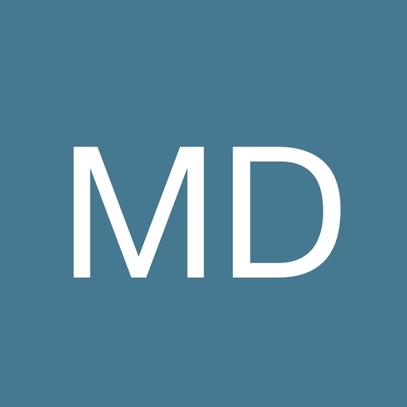 Profile Picture of Marion Dickerman (@flowerdishes) on Poshmark