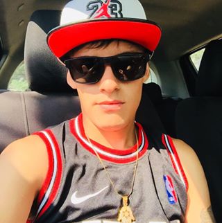 Profile Picture of Gareth Andres (@gareth.andres.75) on Facebook