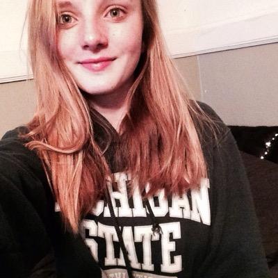 Profile Picture of Ali Esckilsen (@aliesckilsen) on Twitter