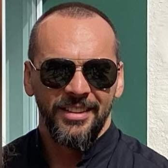 Profile Picture of Amir Irani soloot (@amirdragon) on Poshmark