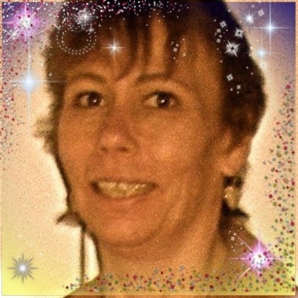 Profile Picture of Jo ann Bauer (@aquajo27) on Poshmark