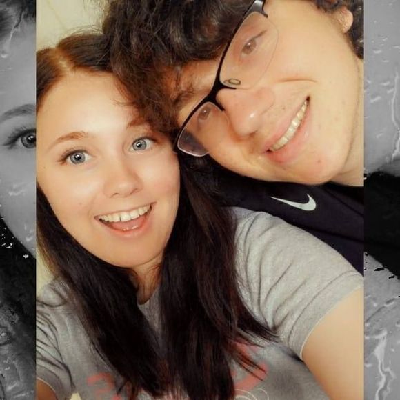 Profile Picture of Bethanne Bobbett (@bethannebobbett) on Poshmark