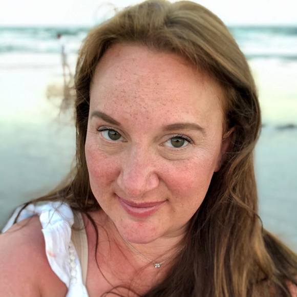 Profile Picture of Carly Blankenbicker (@carlyrae14) on Poshmark