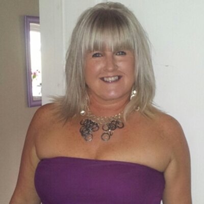 Profile Picture of Alison Baxter (@Alyb63) on Twitter