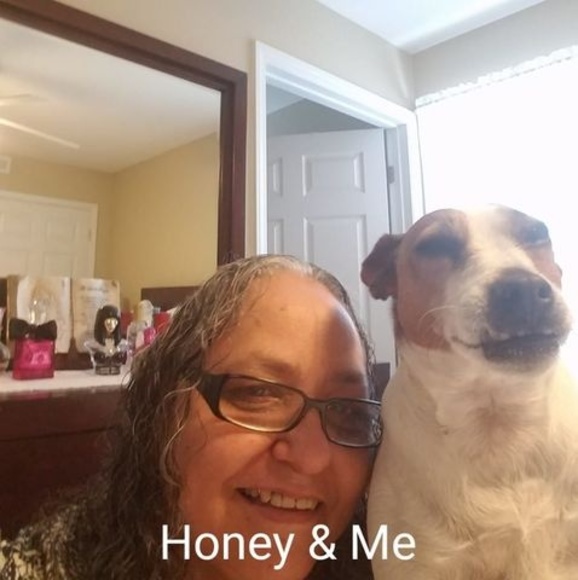 Profile Picture of Minerva Rivera (@riveracruz1957) on Poshmark