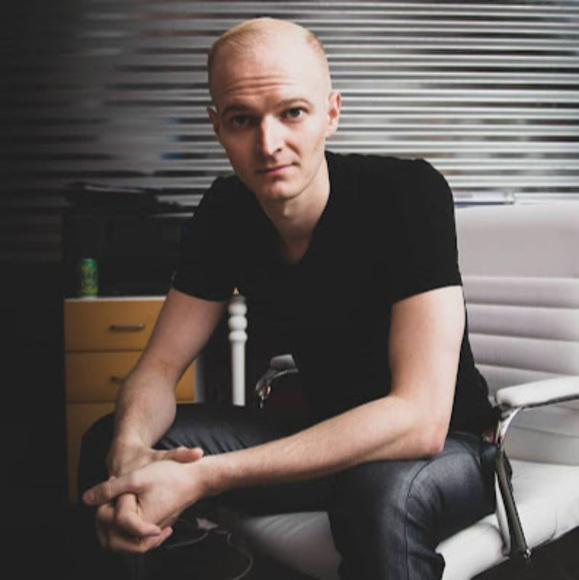 Profile Picture of Brogen Davis (@brogendavis) on Poshmark