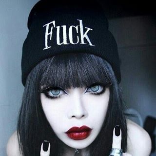 Profile Picture of Wëêđ Śêxý Bãby Wëëđ (@W&) on Facebook