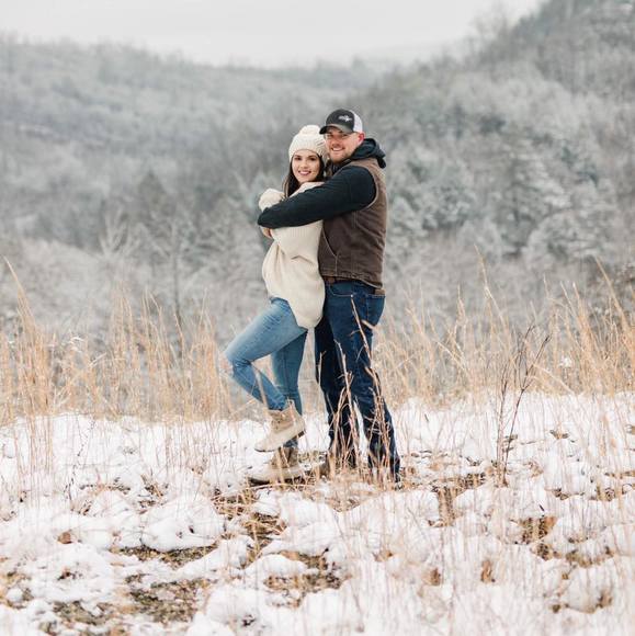 Profile Picture of Jimmy Anderson (@jimmyanderso985) on Poshmark