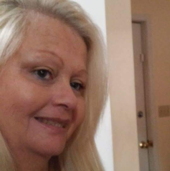 Profile Picture of Karen Bright (@jimankaren) on Poshmark