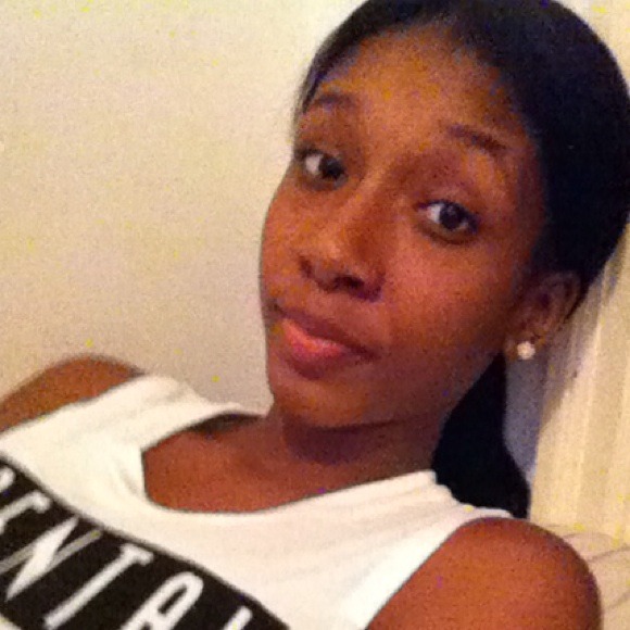 Profile Picture of Ray Griffy (@kam_mom) on Poshmark