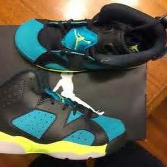 Profile Picture of David Forbes (@davidforbes2000) on Poshmark