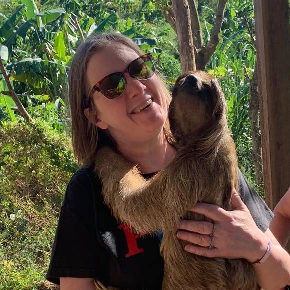 Profile Picture of Sunnie Mcphetres (@sunniemcphetres) on Poshmark