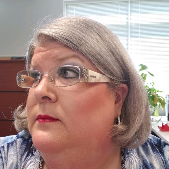 Profile Picture of Shellie Stewart (@stewars79) on Poshmark