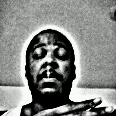 Profile Picture of Charles Bearden (@LuhCharlezBeatz) on Twitter