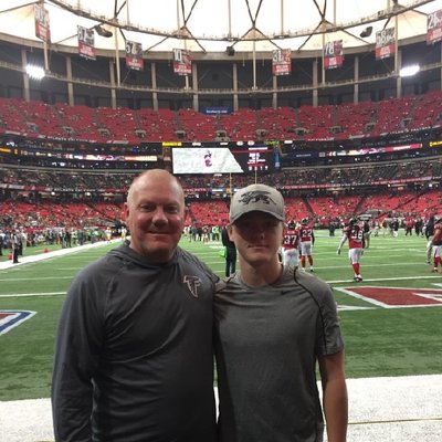 Profile Picture of Mike Shoemaker (@mikeshoe10) on Twitter