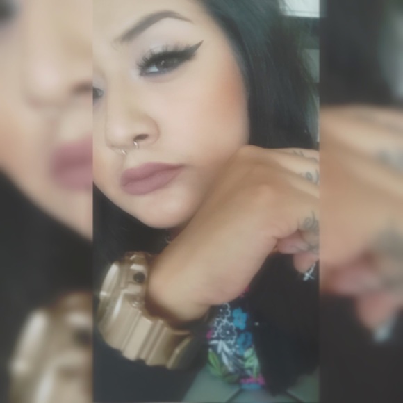 Profile Picture of Carina Gonzalez (@gcarina) on Poshmark