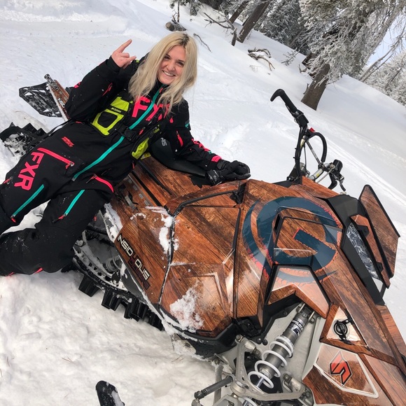 Profile Picture of Sam Shields (@samshields2020) on Poshmark