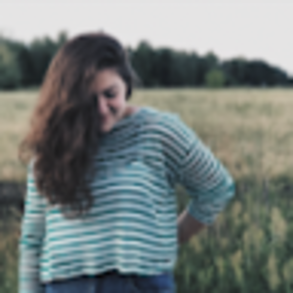 Profile Picture of Alina Kasap (@akasap) on Poshmark
