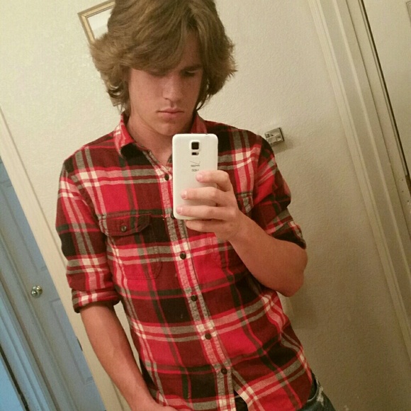 Profile Picture of Sean Erickson (@serickson11) on Poshmark