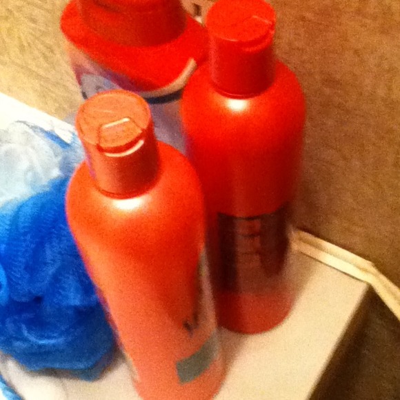 Dan Smit - Poshmark Profile Picture of Dan Smit (@danny25) on Poshmark