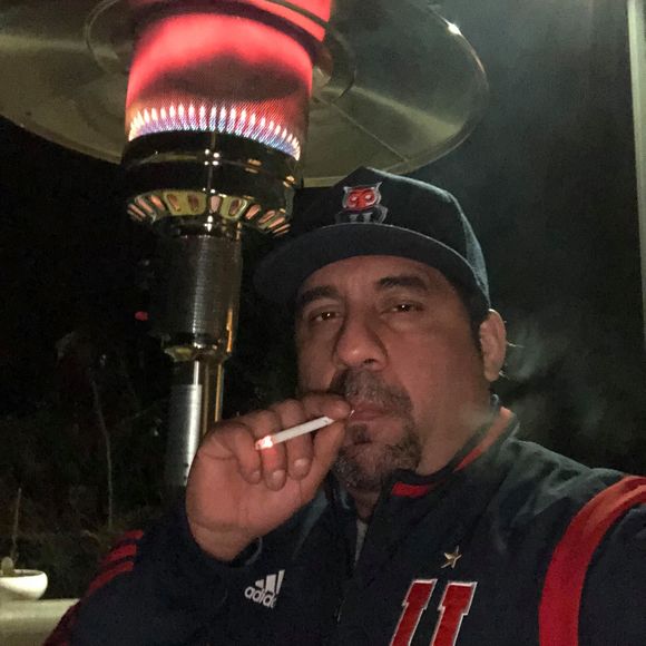 Profile Picture of Luis Saez (@sammyartista) on Poshmark