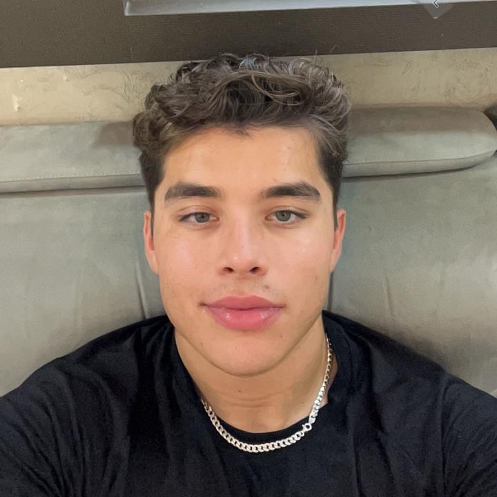 Profile Picture of Arthur (@arthurvasquez01) on Tiktok