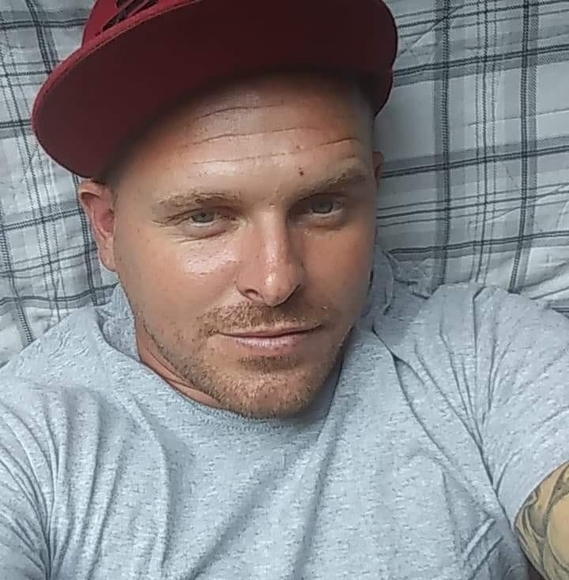 Jon Sevey - Poshmark Profile Picture of Jon Sevey (@jonsevey) on Poshmark