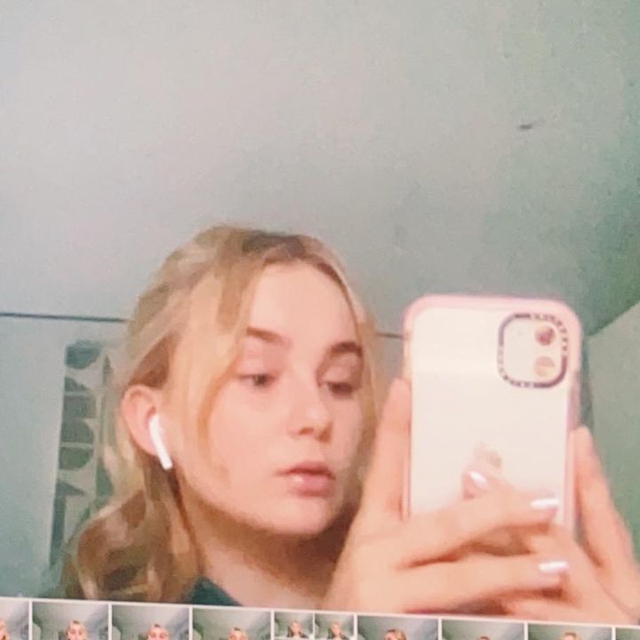 Profile Picture of ellenpoop (@elleng7272) on Tiktok