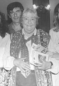 Profile Picture of Gloria Fuerteson Wikipedia