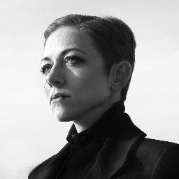 Profile Picture of Vivian Shaw (@ceruleancynic) on Twitter