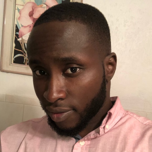 Profile Picture of Lesly Sicar (@lesly_sicar) on Poshmark