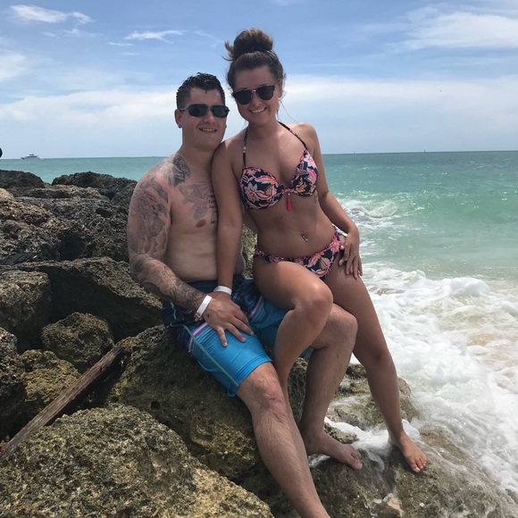 Profile Picture of Capri Smith (@capri_smith) on Poshmark