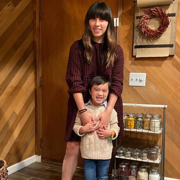 Profile Picture of Pamela Alvarez (@pamelaa926) on Poshmark