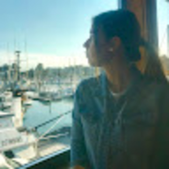 Profile Picture of Chantal Gossling (@cvgossling) on Poshmark