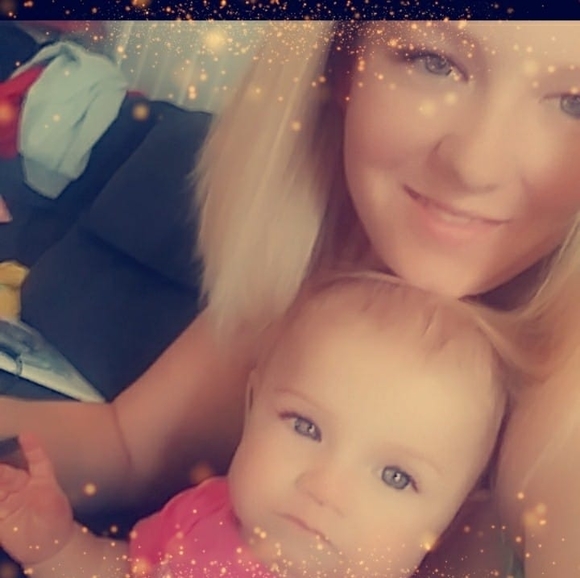 Profile Picture of Samantha Kragerud (@samanthak91) on Poshmark