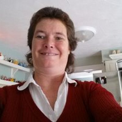 Profile Picture of Lori Smart (@smartlori14) on Twitter