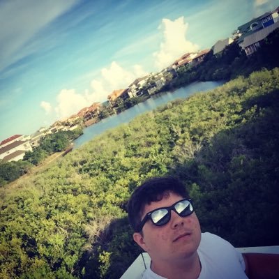 Profile Picture of Andrew Conlin (@conlin_andrew) on Twitter