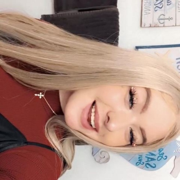 Profile Picture of Alexis Janetzko (@leximonroe227) on Poshmark