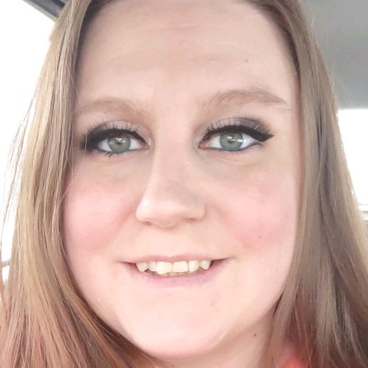 Profile Picture of jessicalamp (@@jessicajlamp87) on Tiktok