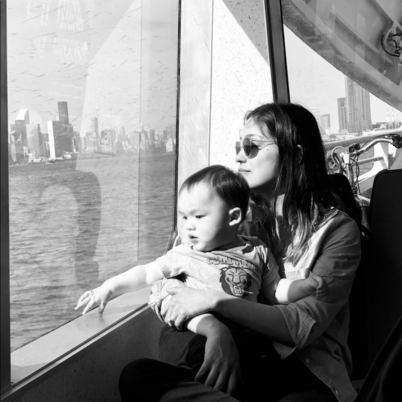 Profile Picture of Danielle Lopresti lee (@dlopresti1) on Poshmark