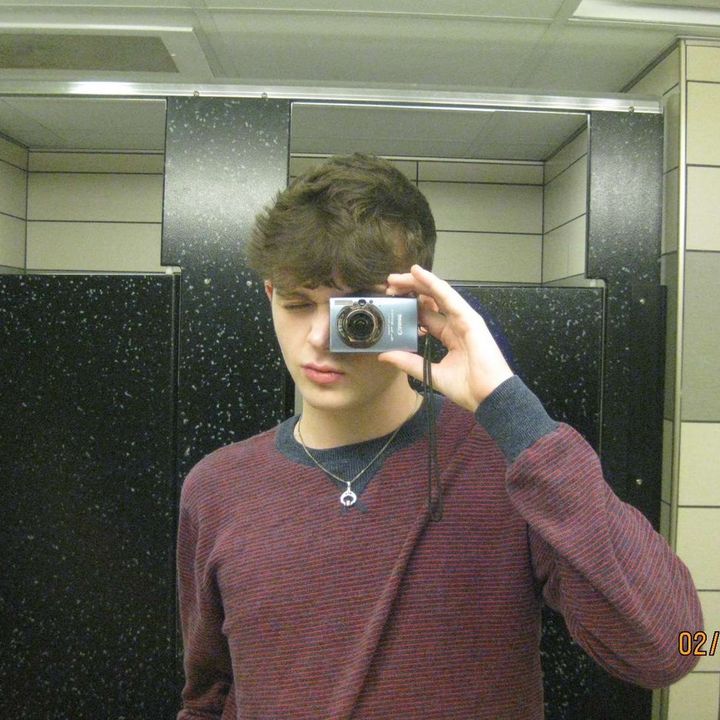 Profile Picture of   quirky... (@emoryy_) on Tiktok