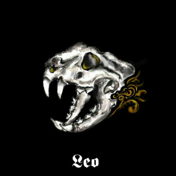 Profile Picture of Selah Mandaro (@selahdee) on Poshmark