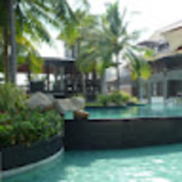 Profile Picture of Chloe Morrison (@chloemorriso749) on Poshmark